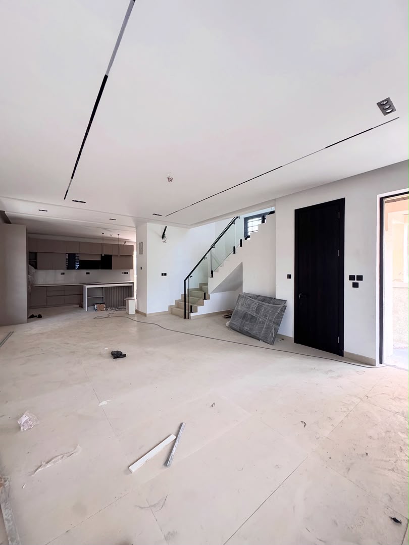 5 BEDROOM FULLY DETACHED DUPLEX WITH BQ