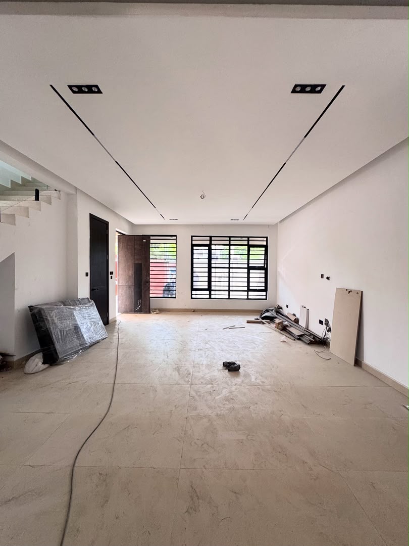 5 BEDROOM FULLY DETACHED DUPLEX WITH BQ