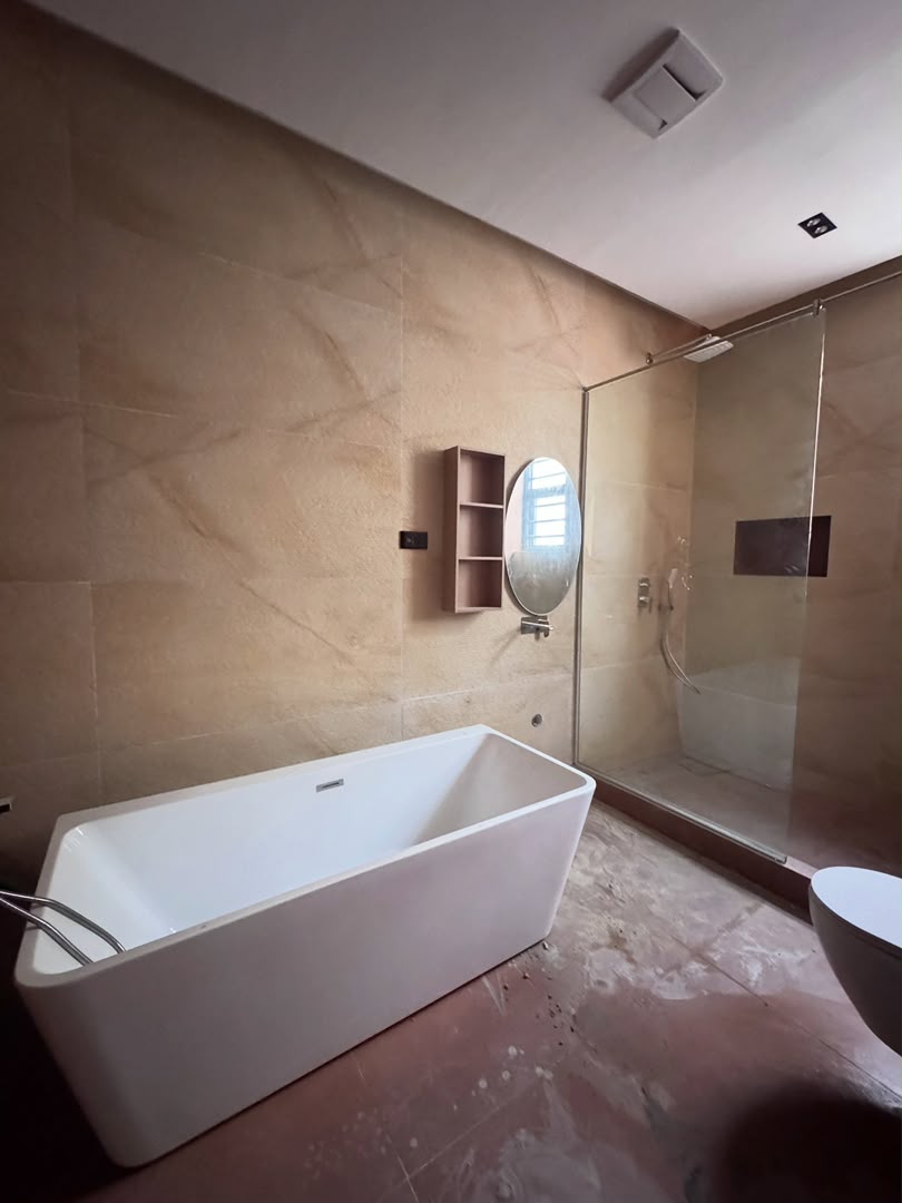 5 BEDROOM FULLY DETACHED DUPLEX WITH BQ
