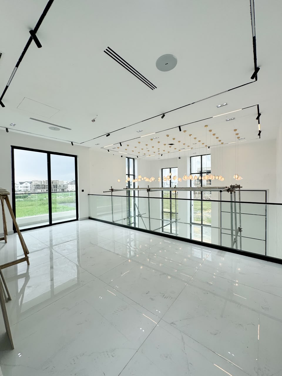 5 BEDROOM FULLY DETACHED DUPLEX WITH BQ AND SWIMMING POOL