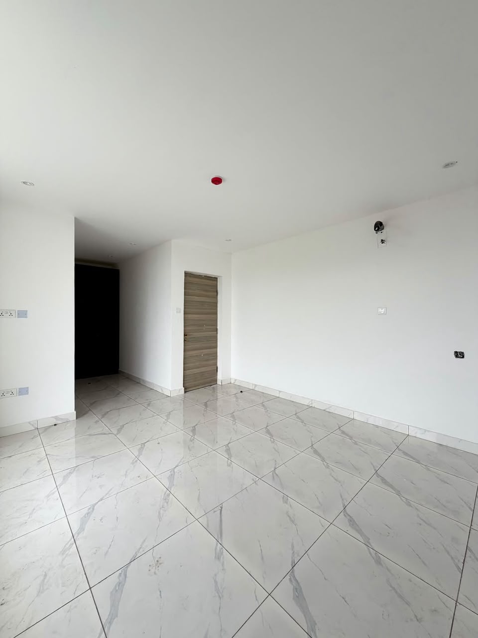3 BEDROOM APARTMENT WITH BQ, ELEVATOR & SWIMMING POOL