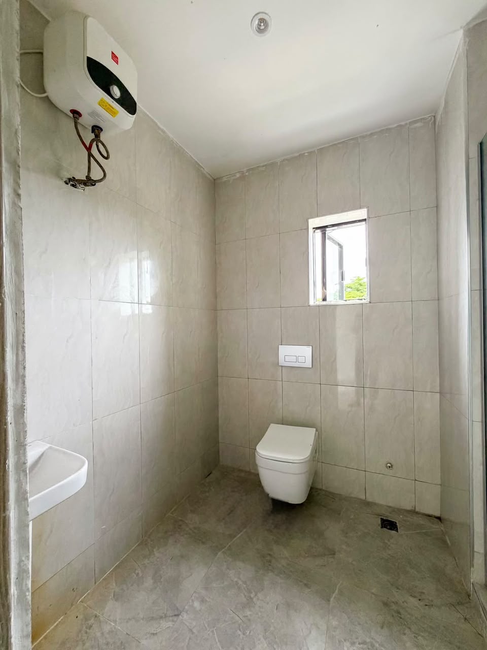 3 BEDROOM APARTMENT WITH BQ, ELEVATOR & SWIMMING POOL