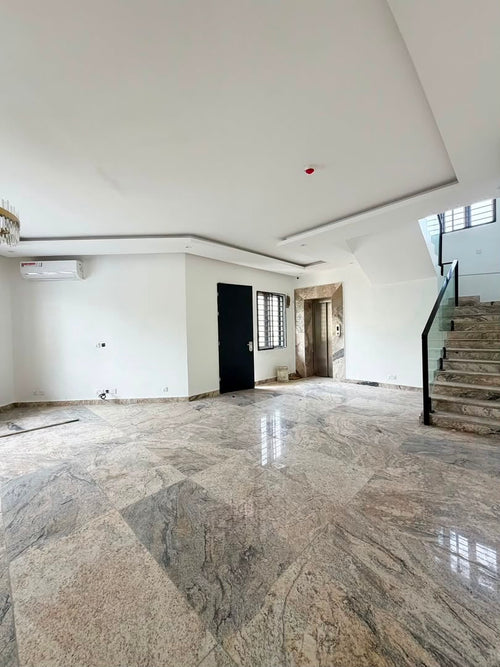 5 BEDROOM FULLY DETACHED DUPLEX WITH BQ & SWIMMING POOL